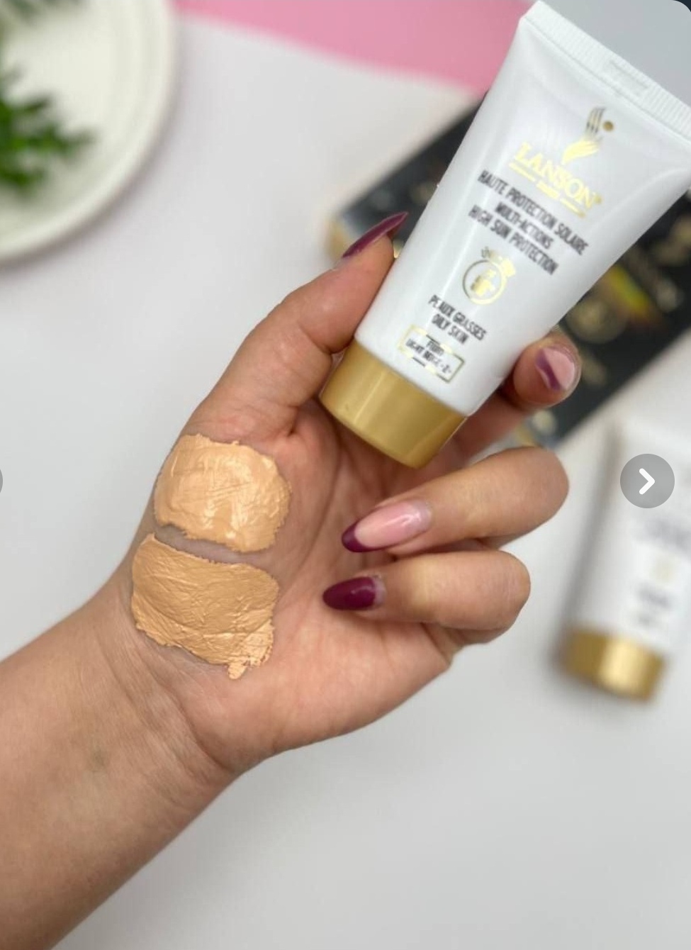 کرم‌ ضد آفتاب رنگی  اصل فرانسه مولتی اکشن spf50 حجم ۴۰ میلی لیتر شماره 1